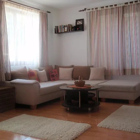 Apartment Exotic - *